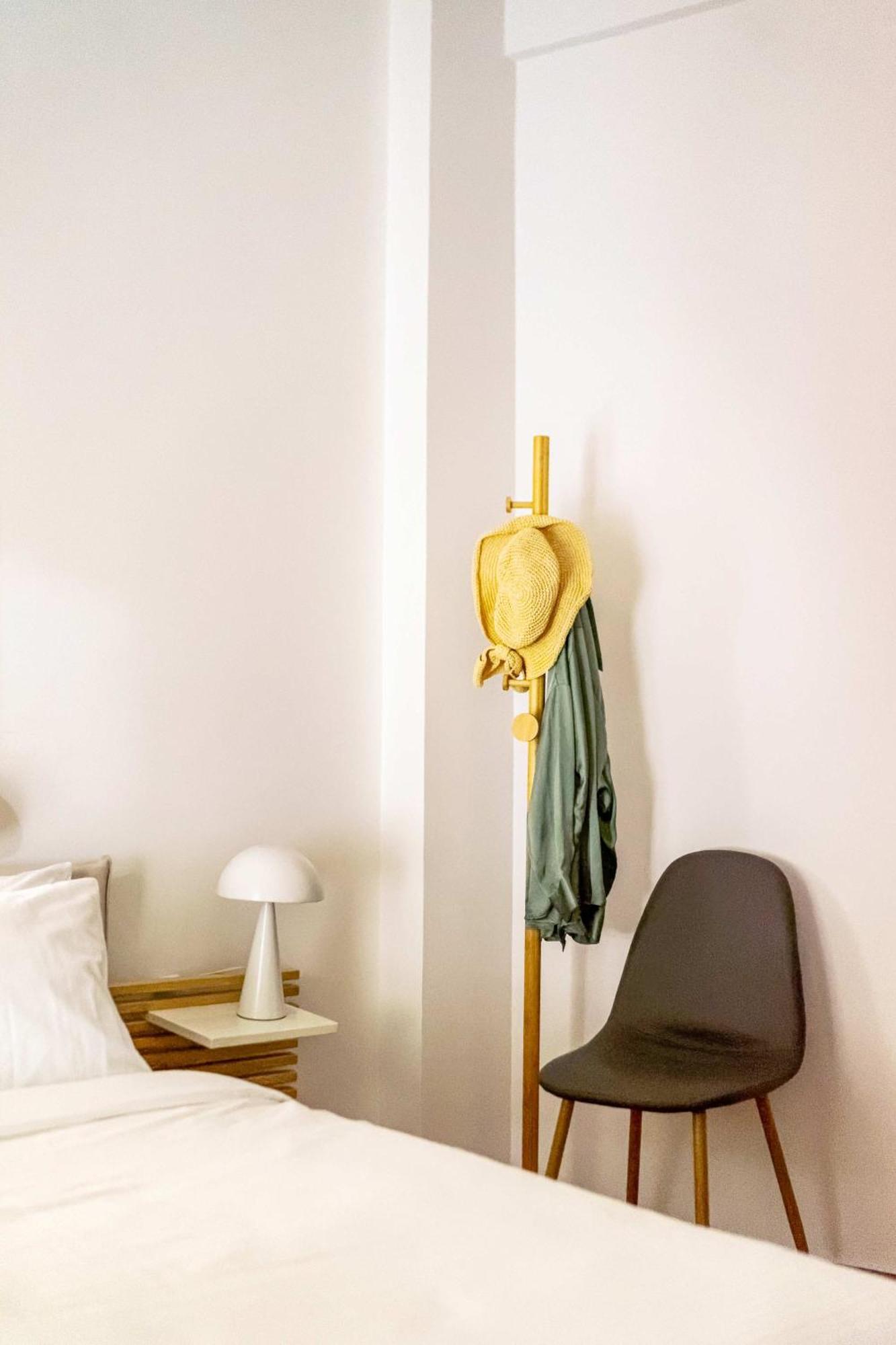 O&O Group - Eclectic Chic Thissio Apartment أثينا المظهر الخارجي الصورة