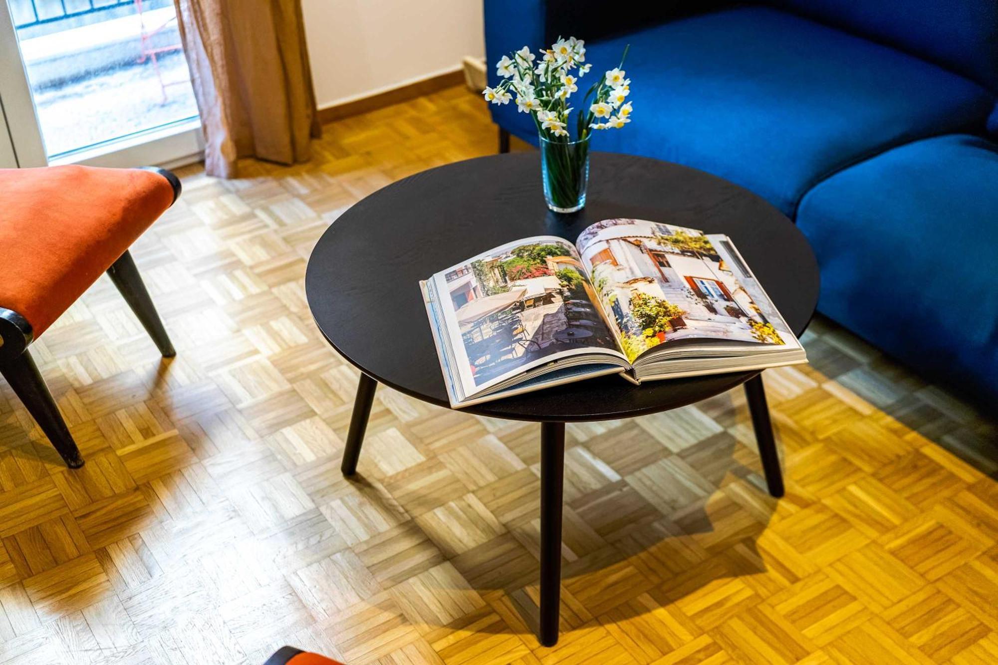 O&O Group - Eclectic Chic Thissio Apartment أثينا المظهر الخارجي الصورة