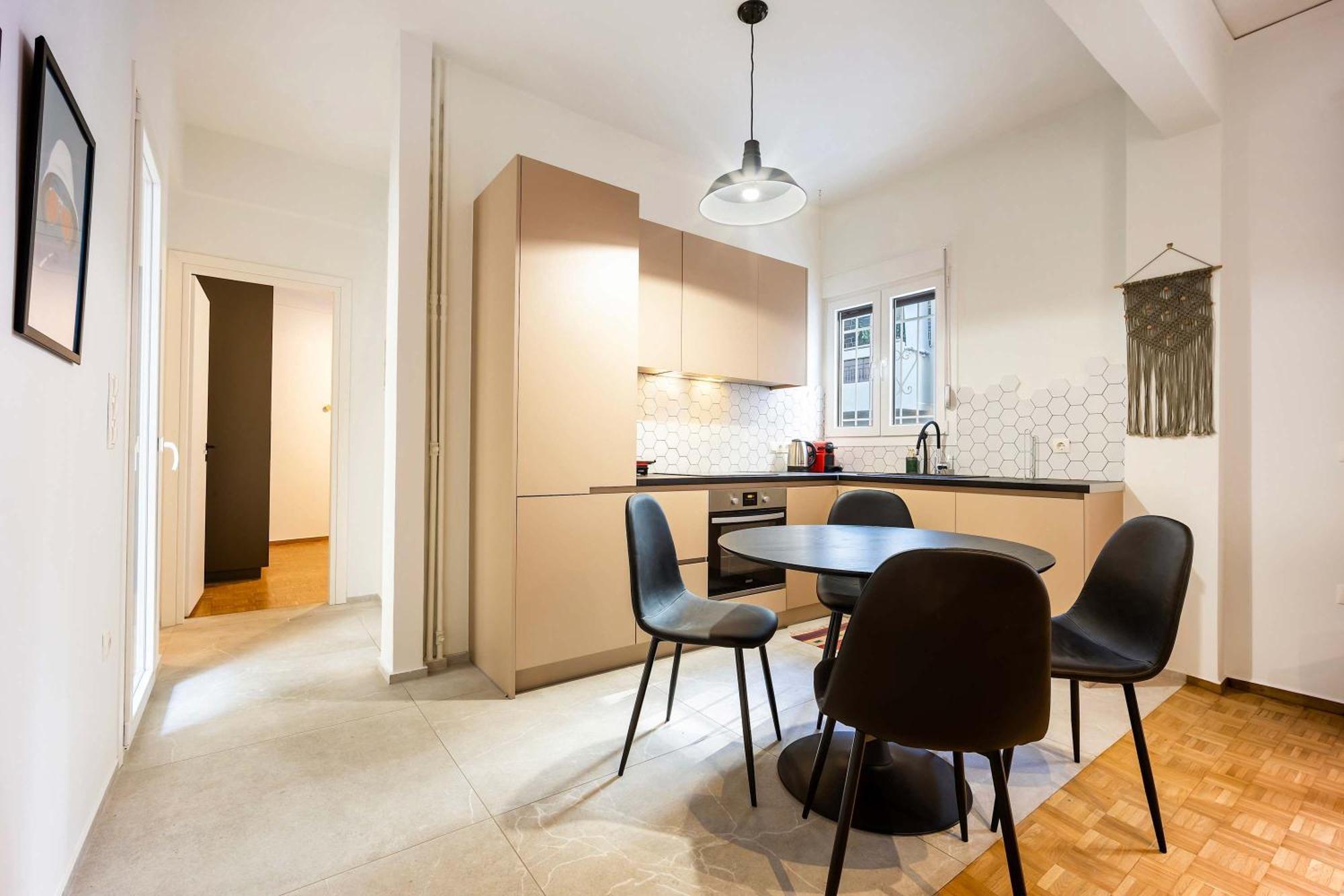 O&O Group - Eclectic Chic Thissio Apartment أثينا المظهر الخارجي الصورة