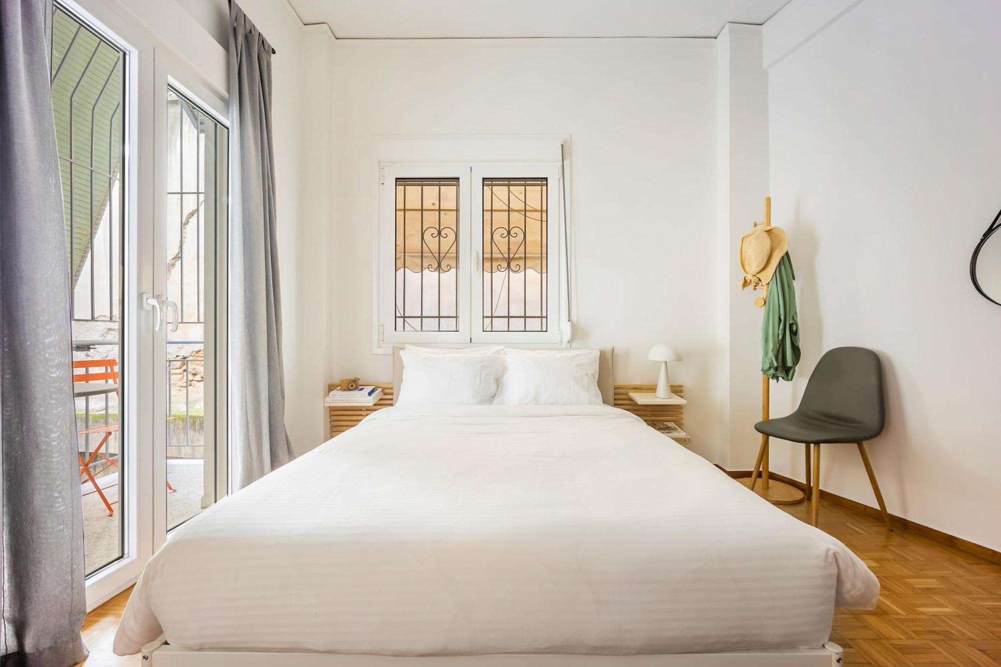O&O Group - Eclectic Chic Thissio Apartment أثينا المظهر الخارجي الصورة