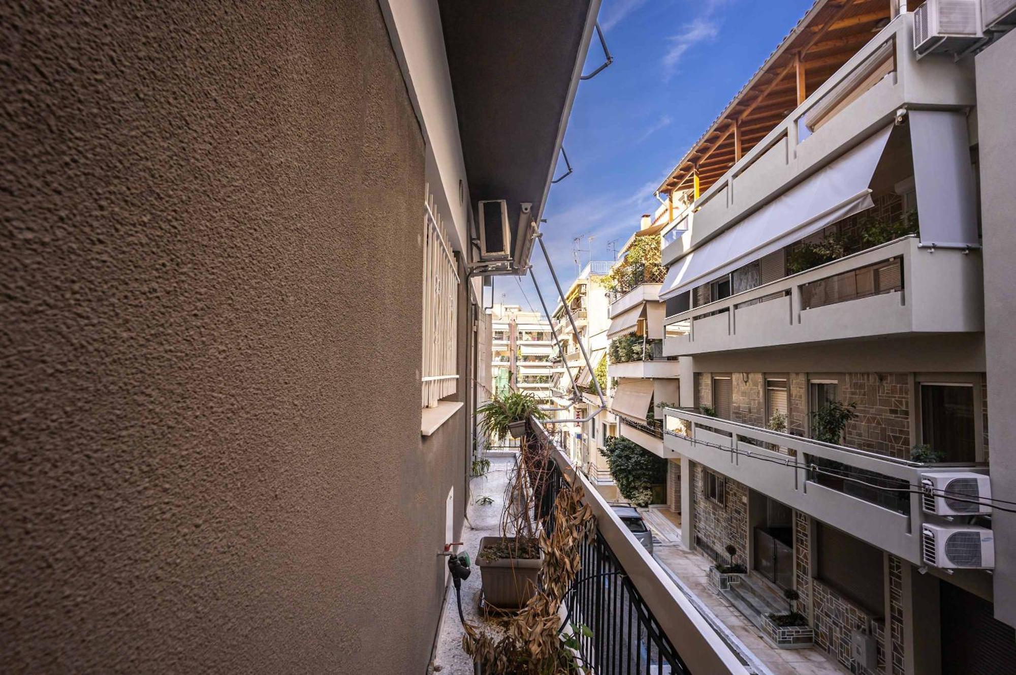 O&O Group - Eclectic Chic Thissio Apartment أثينا المظهر الخارجي الصورة
